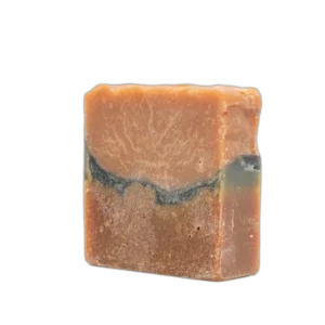 סבון חימר אדום עם ריבס אדום ופס פחם פעיל